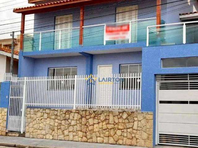 Casa com 3 Dormitórios à Venda em Alvinópolis, Atibaia - 225 m²