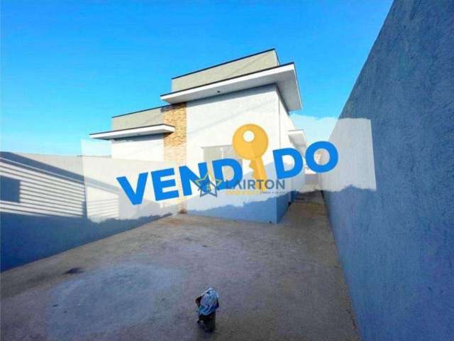 Casa com 2 dormitórios à venda, 60 m² por R$ 320.000,00 - Vila Santa Helena - Atibaia/SP