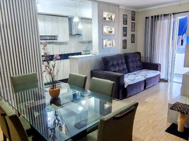 Lindo apartamento semi mobiliado com 03 dormitórios no Desvio Rizzo