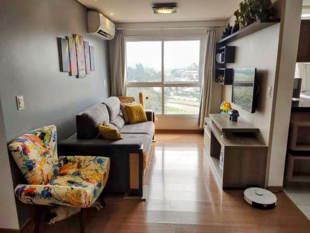 Apartamento semimobiliado com dois dormitórios e suíte no Villagio Iguatemi