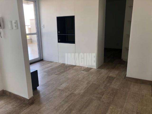 Studio no Tatuapé com 1 Dorm, 2 Vagas, 62m²