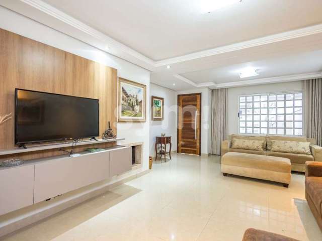 Casa com 4 quartos à venda na Rua Estados Unidos, 2297, Boa Vista, Curitiba por R$ 950.000