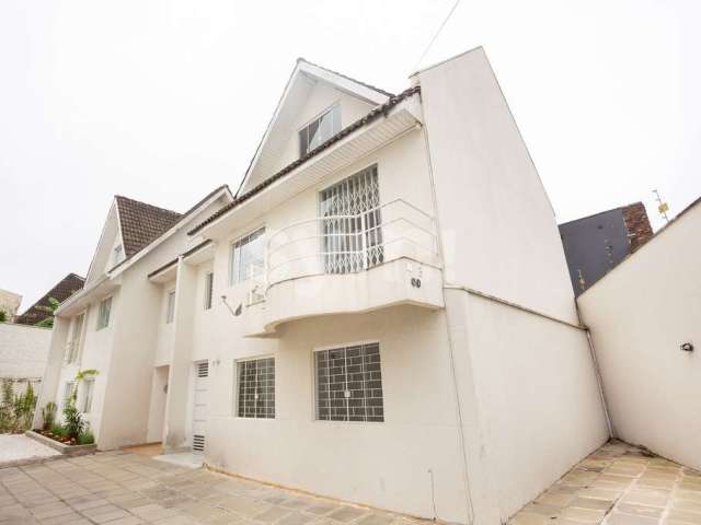 Casa com 3 quartos à venda na Rua João Tschannerl, 60, Vista Alegre, Curitiba por R$ 780.000