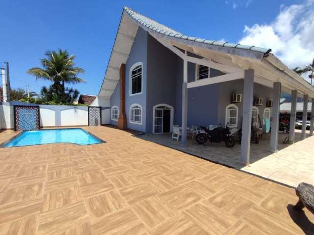 Casa á venda no Balneário Flórida com piscina