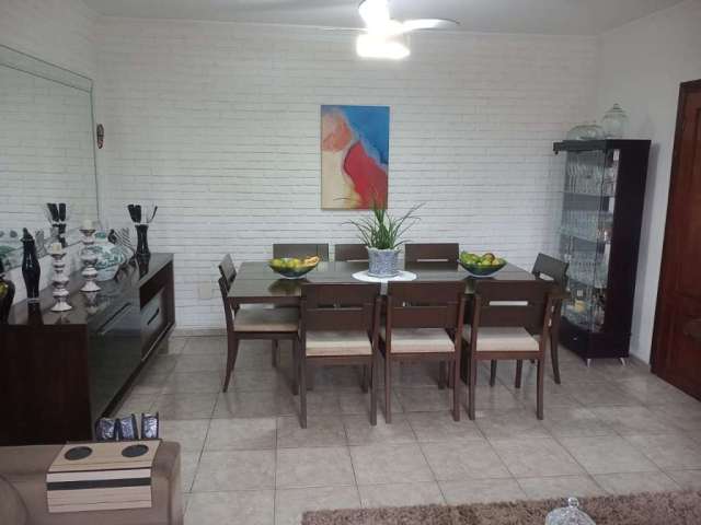 Apartamento no Boqueirão em Santos