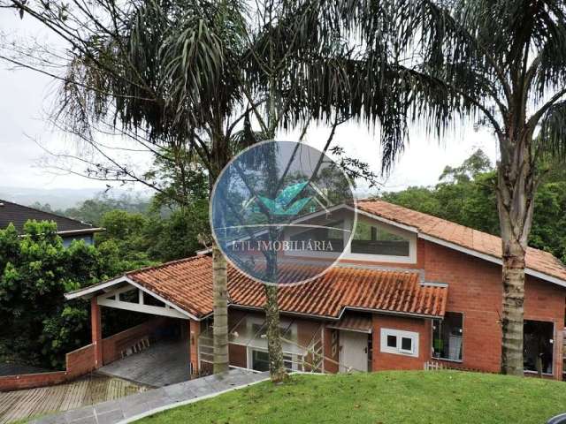 Casa com 4 Quartos (1 Suíte) à venda, 207 m² por R$ 1.150.000- Condomínio Parque das Artes - SP