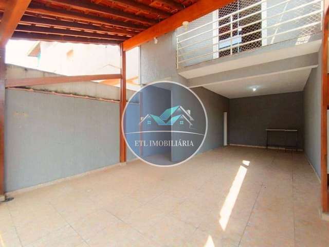 Casa à Venda com 2 dormitórios  (1 suíte) por R$ 520.000, CONDOMINIO VILLA DESTE, Cotia, SP