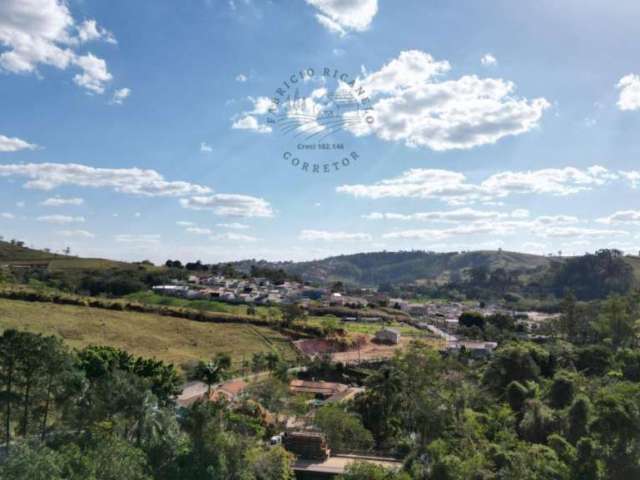 Terreno à Beira do Rio Cachoeira: O Espaço Perfeito para sua Pousada ou casa apenas 5 Minutos do Centro de Piracaia-SP