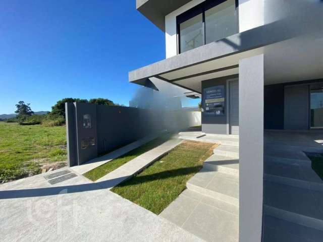 Casa com 3 quartos à venda na Francisco Magno Vieira, 4889, Moenda, Florianópolis, 121 m2 por R$ 1.330.000