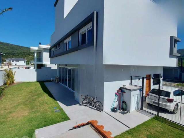 Casa com 4 quartos à venda na Estrada Cristóvão Machado de Campos, 2270, Vargem Grande, Florianópolis, 230 m2 por R$ 1.490.000