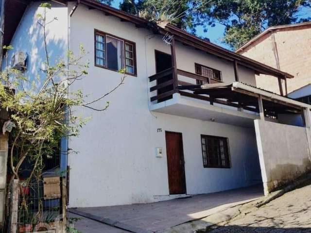 Casa com 4 quartos à venda na Servidão Izidoro Braz da Silva, 175, Itacorubi, Florianópolis, 190 m2 por R$ 780.000