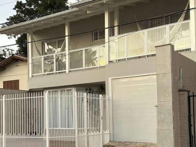 Casa com 4 quartos à venda na Rua Professor João Tolentino, 131, Agronômica, Florianópolis, 200 m2 por R$ 1.500.000