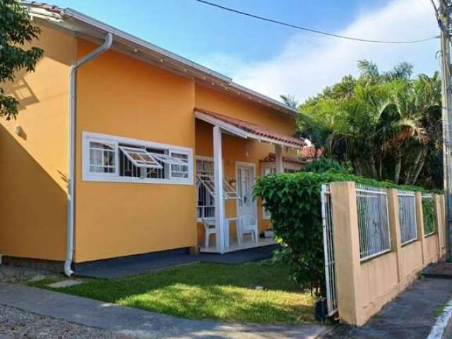 Casa com 2 quartos à venda na Rua Fidélis Govoni, 485, Campeche, Florianópolis, 151 m2 por R$ 1.250.000