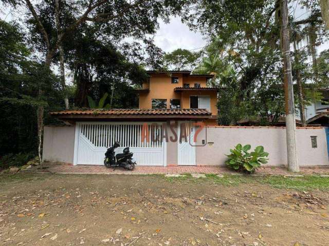 Casa com 3 dormitórios à venda, 220 m² - Sertão do Camburi - São Sebastião/SP