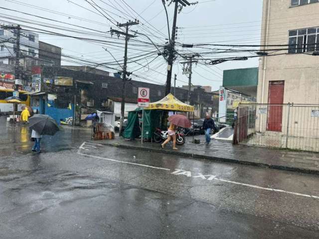 Comercial para Locação em Salvador, São Caetano, 3 banheiros, 5 vagas