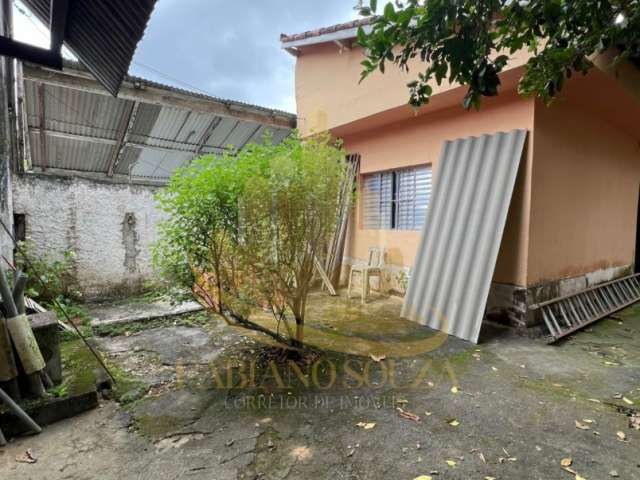 Casa para locação no bairro Rio do Ouro em Caraguatatuba, São Paulo!