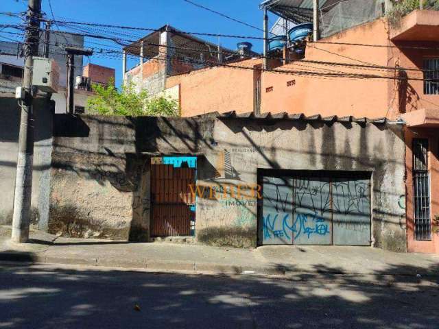 Casa 3 dormitórios, 1 vaga e amplo quintal - Jd. Guaraú