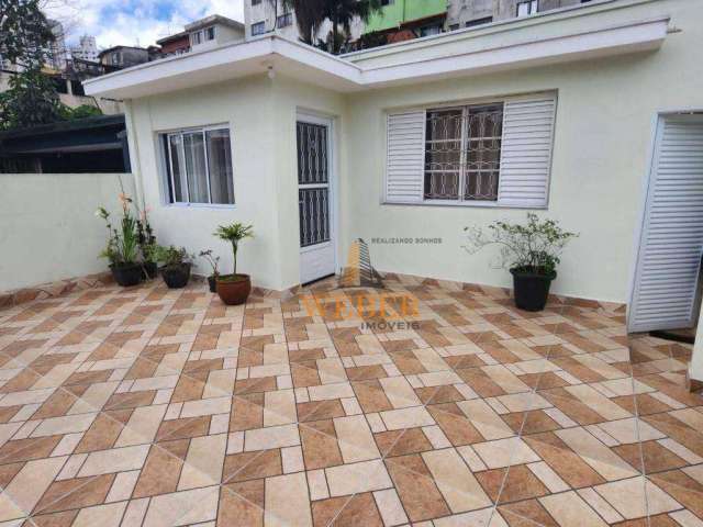 Casa com 3 dormitórios, 3 vagas, amplo quintal - Jardim Monte Alegre