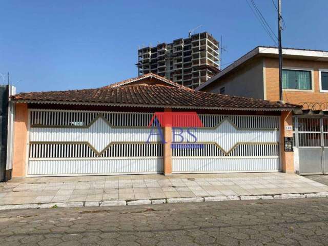 Casa com 4 dormitórios à venda, 145 m² por R$ 865.000 - Vila Guilhermina - Praia Grande/SP