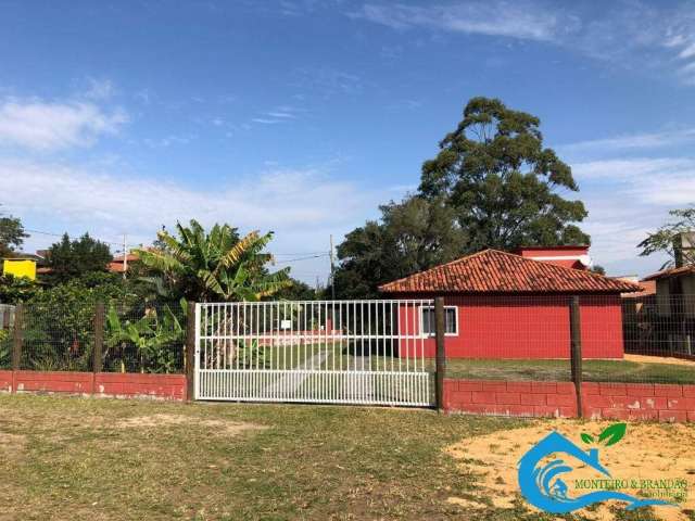 Casa para venda com matrícula, Praia do Rosa.