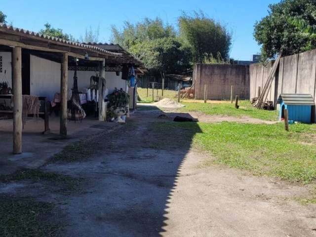 Casa para venda, dois (2) dormitórios no bairro Araçatuba - Imbituba-SC