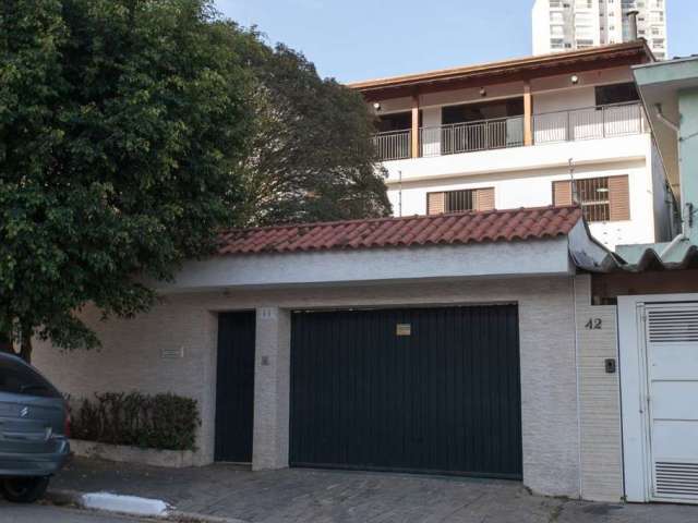 Casa tipo para venda com 3 quartos, 280m²