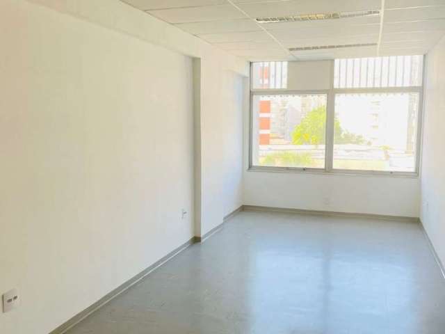 Conjunto comercial  para venda, 32.32m²