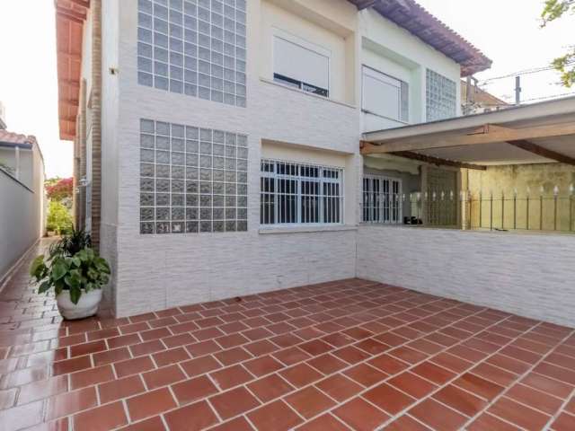 Casa tipo  para venda com 3 quartos, 151m²