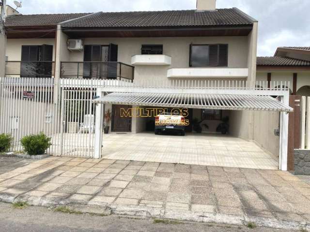 Casa com 3 quartos à venda na Rua Doutor Mário Miró Filho, 70, Uberaba, Curitiba, 180 m2 por R$ 1.100.000