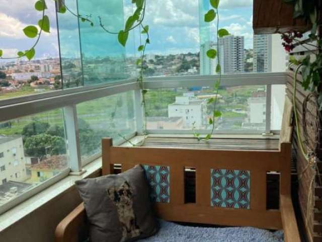 Apartamento - Padrão, para Venda em Uberlândia/MG