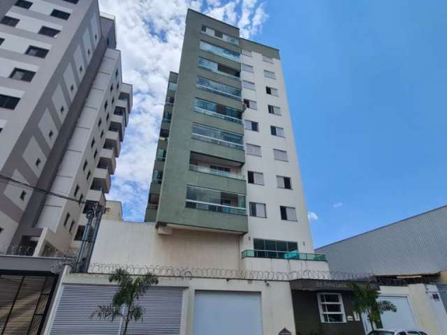 Apartamento - Padrão, para Venda em Uberlândia/MG