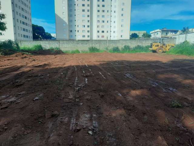 Terreno - Em rua, para Venda em Uberlândia/MG