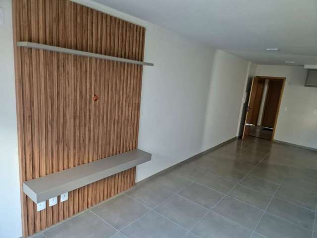 Apartamento - Padrão, para Venda em Uberlândia/MG