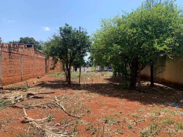 Terreno - Em rua, para Venda em Uberlândia/MG