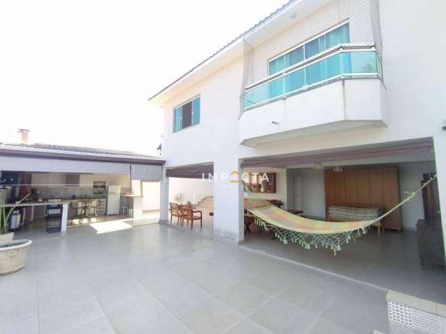 Casa com 3 dormitórios à venda, 252 m² por R$ 1.100.000,00 - Colinas de Santa Bárbara - Pouso Alegre/MG