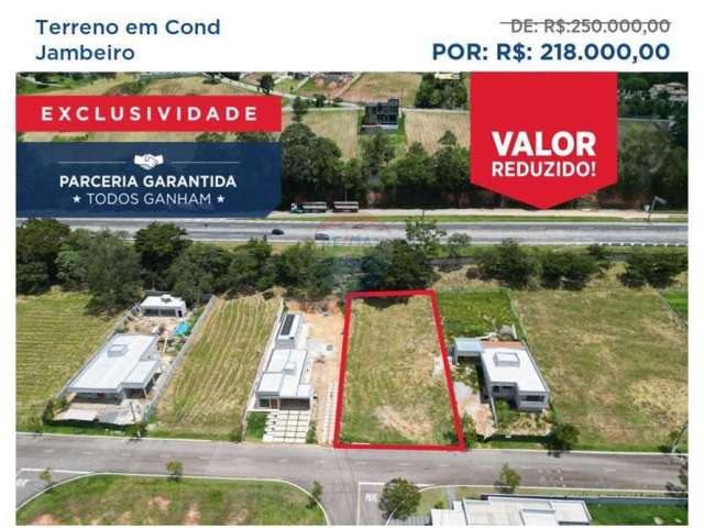 Terreno a Venda em condomínio com 1.200m² em Jambeiro