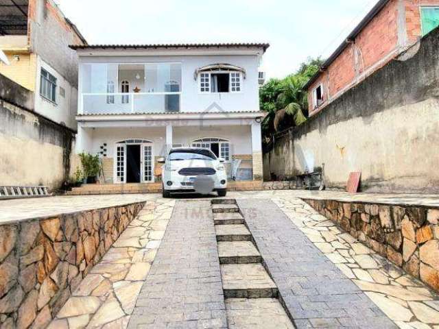 Casa à venda em Duque de Caxias, Parque Fluminense, com 6 quartos, com 250 m²