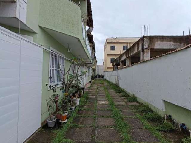 Casa para alugar em Duque de Caxias, Saracuruna, com 2 quartos, com 65.6 m²