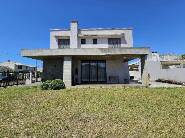 Casa à venda na Praia Maristela