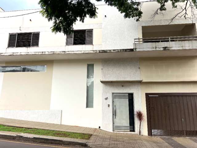 Oportunidade I Sobrado comercial e residencial na zona 05