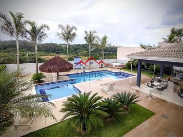 Casa à Venda no Condomínio Terras de São Carlos - Jundiaí - SP