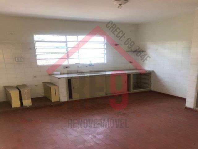 Casa assobradada sem garagem!!