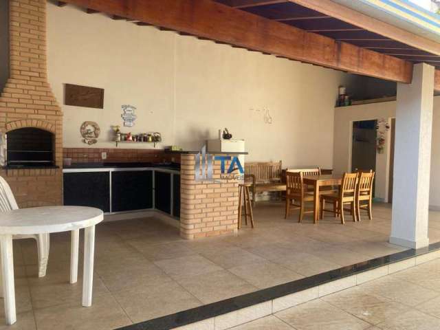 Casa Térrea à venda 120m² com 3 quartos 1 suíte 4 vagas, Parque Via Norte em Campinas.