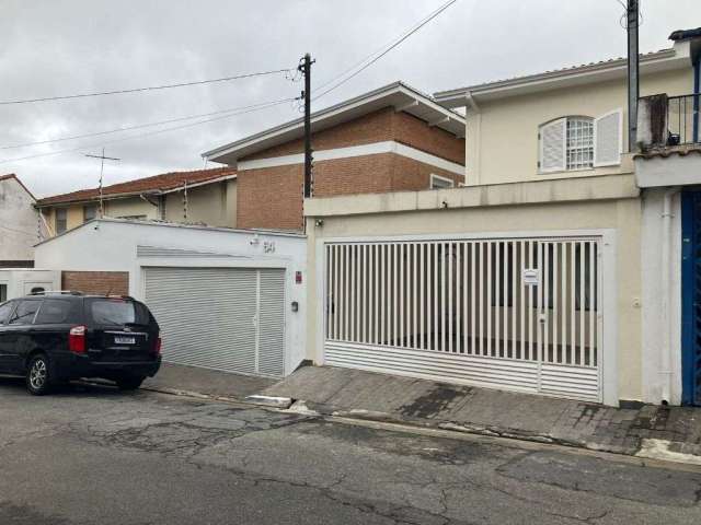 ##-Sobrado com 3 Quartos e 2 banheiros à Venda, 180 m² por R$ 930.000