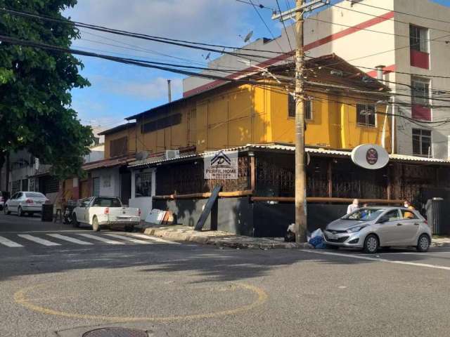 Casa Comercial para Locação em Salvador, Pituba, 4 dormitórios, 2 banheiros, 2 vagas