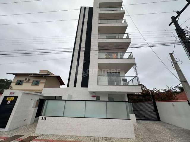 Apartamento à venda no Centro de Balneário Piçarras-SC: 3 quartos, 1 suíte, 121m² - Imperdível!