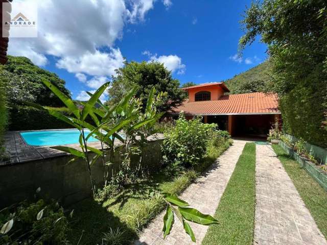 Casa para Venda em Teresópolis, Três Córregos, 2 dormitórios, 2 suítes, 1 banheiro, 2 vagas