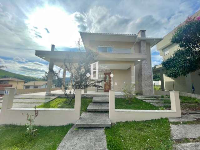 Casa duplex à venda na cidade de teresópolis rj