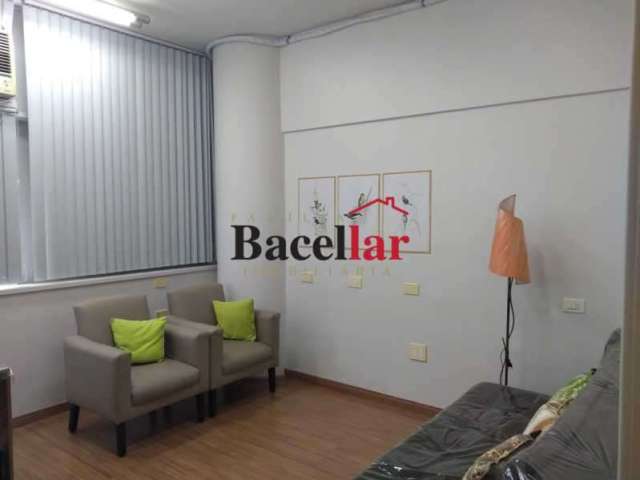 Sala comercial com 1 sala à venda na Avenida Presidente Vargas, Centro, Rio de Janeiro, 30 m2 por R$ 109.000