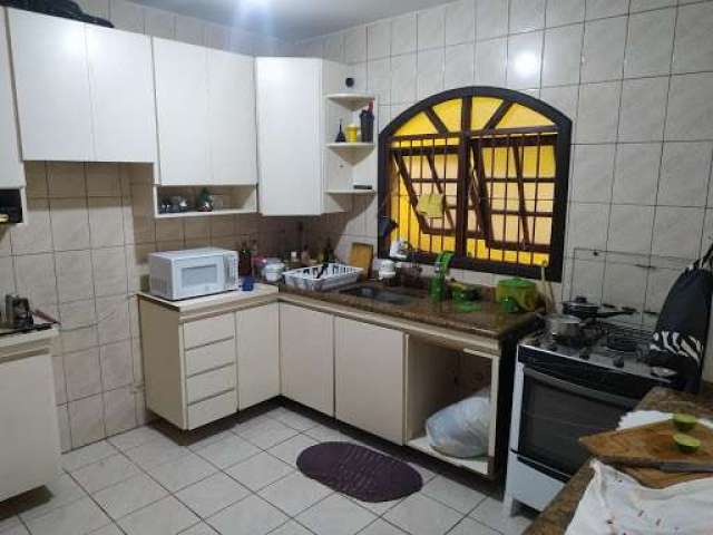 Casa com 3 dormitórios à venda, 210 m² por R$ 470.000,00 - Vila Santa Catarina - São Paulo/SP